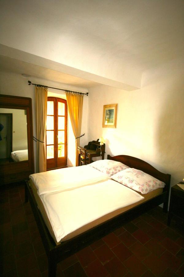 Tornac Mas Des Tours Chambre D'Hotes מראה חיצוני תמונה